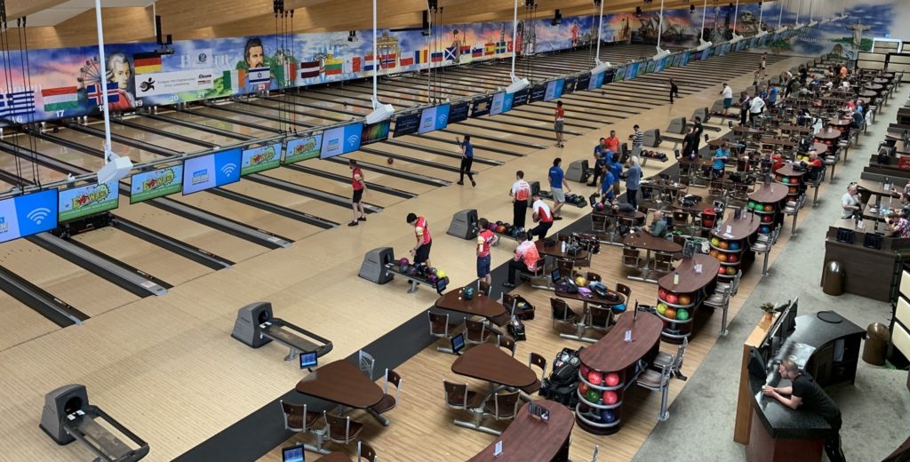 Největší evropské bowlingové centrum Německo Mnichov